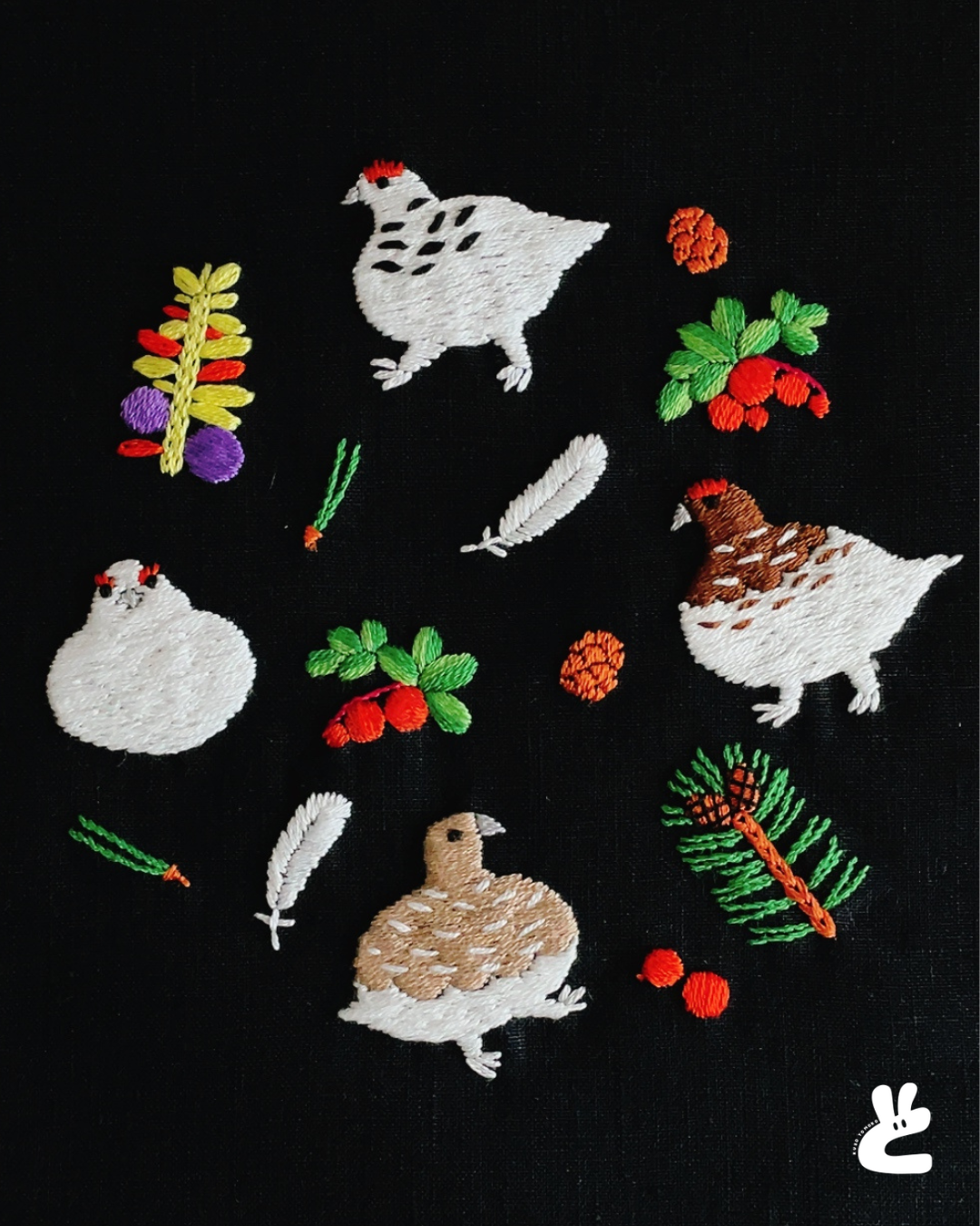 イラストレーター・刺繍作家・クボトモコ